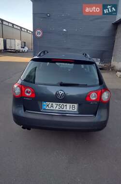 Універсал Volkswagen Passat 2009 в 