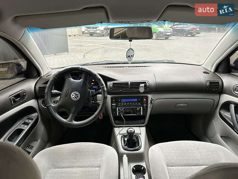 Седан Volkswagen Passat 2002 в Хмельницькому