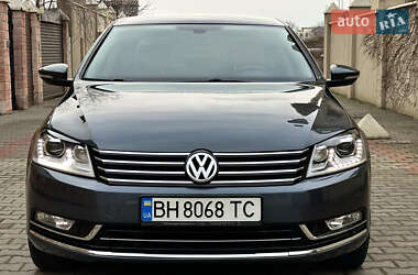 Седан Volkswagen Passat 2012 в Одессе