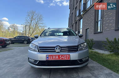 Універсал Volkswagen Passat 2013 в 