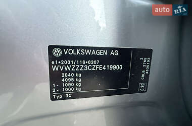 Седан Volkswagen Passat 2014 в 