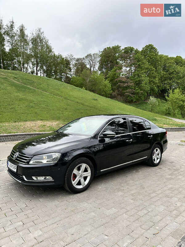 Седан Volkswagen Passat 2011 в Липовій Долині