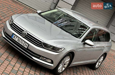 Універсал Volkswagen Passat 2017 в Івано-Франківську