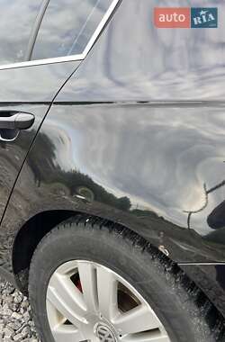 Седан Volkswagen Passat 2005 в Золочеве