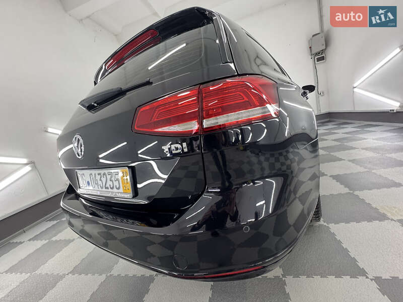 Універсал Volkswagen Passat 2015 в Трускавці