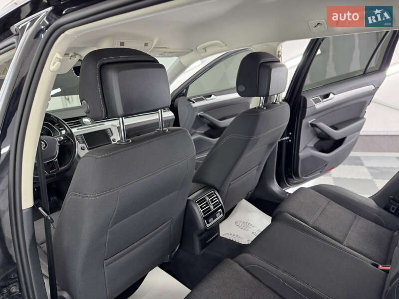 Універсал Volkswagen Passat 2015 в Трускавці