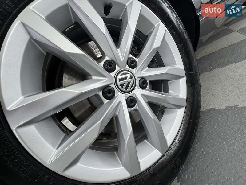Універсал Volkswagen Passat 2015 в Трускавці