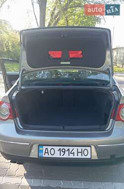 Седан Volkswagen Passat 2006 в 