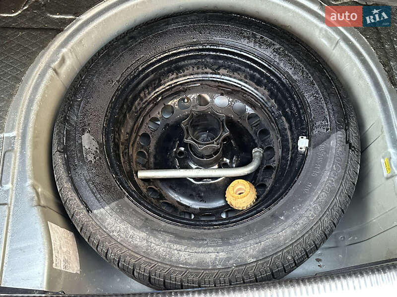 Седан Volkswagen Passat 2004 в Вінниці