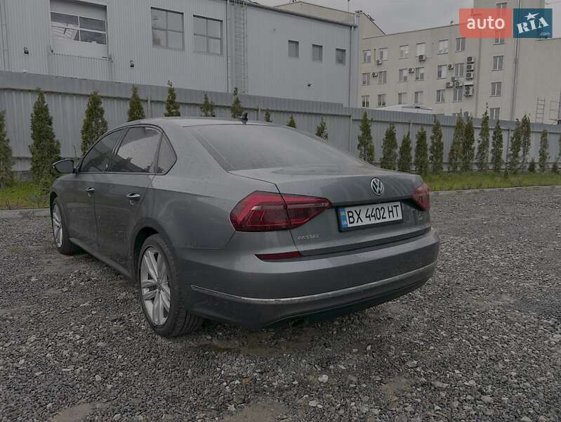 Седан Volkswagen Passat 2018 в Хмельницькому