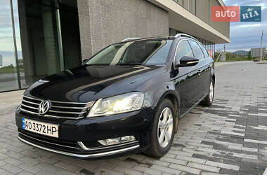 Універсал Volkswagen Passat 2014 в Ужгороді