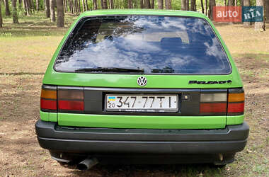 Універсал Volkswagen Passat 1990 в 