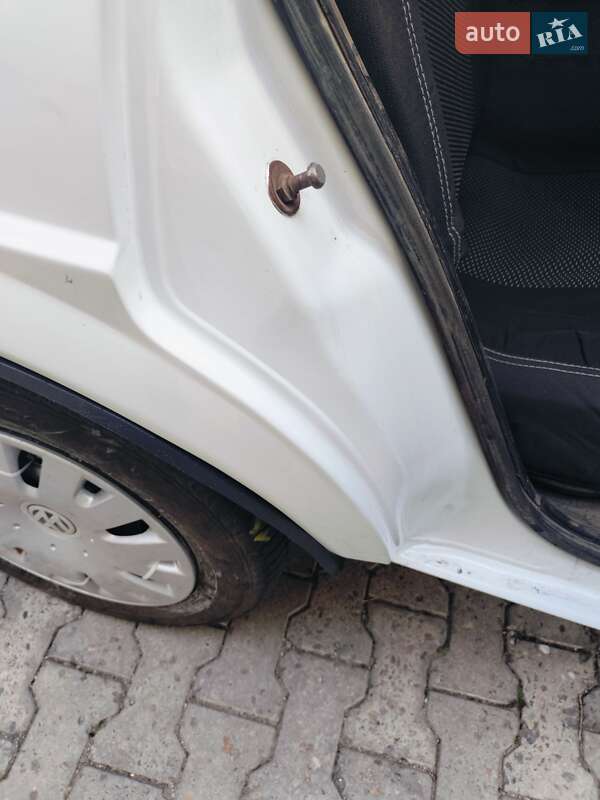 Універсал Volkswagen Passat 1988 в Дніпрі