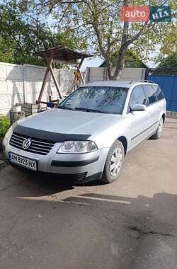 Универсал Volkswagen Passat 2003 в Черняхове