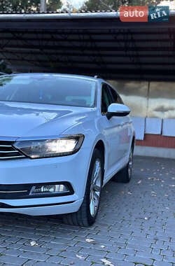 Универсал Volkswagen Passat 2015 в Харькове