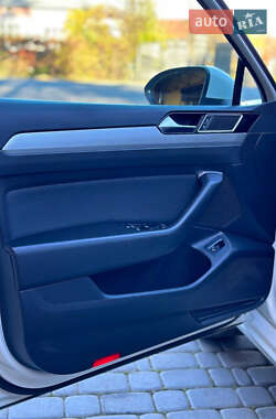 Универсал Volkswagen Passat 2015 в Харькове
