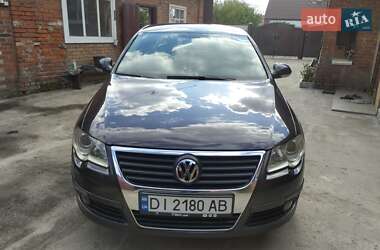 Седан Volkswagen Passat 2005 в 