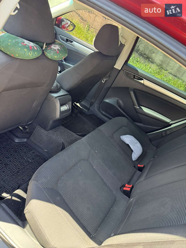 Седан Volkswagen Passat 2015 в Кривом Роге