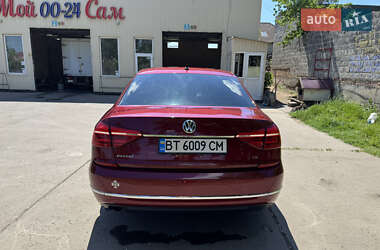 Седан Volkswagen Passat 2015 в 