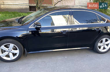 Седан Volkswagen Passat 2012 в 
