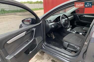 Універсал Volkswagen Passat 2011 в 
