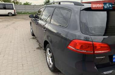 Універсал Volkswagen Passat 2011 в 