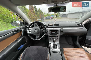 Универсал Volkswagen Passat 2012 в 