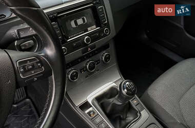 Седан Volkswagen Passat 2013 в 
