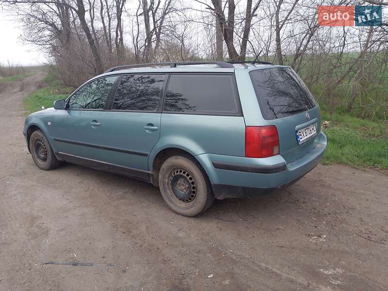 Універсал Volkswagen Passat 1998 в Новому Бузі