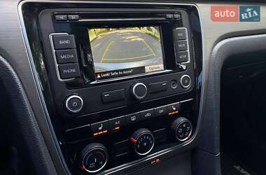 Седан Volkswagen Passat 2014 в 