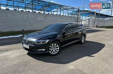 Универсал Volkswagen Passat 2015 в Збараже