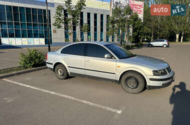 Седан Volkswagen Passat 1997 в 