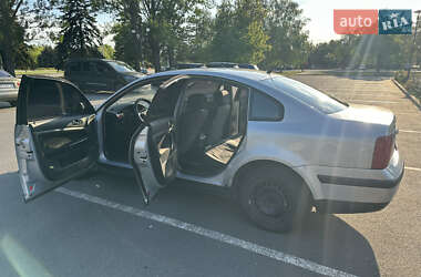 Седан Volkswagen Passat 1997 в 