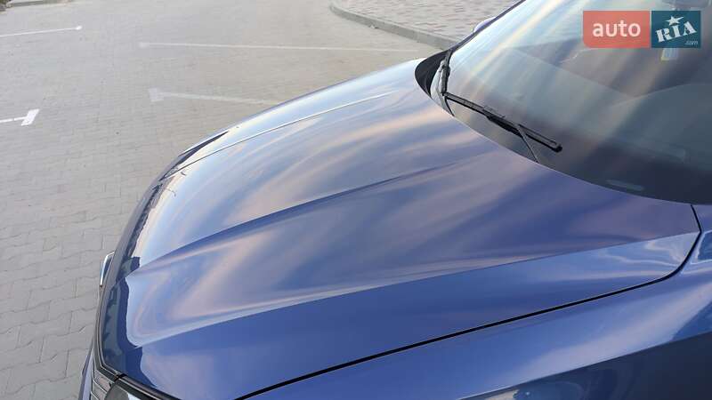 Седан Volkswagen Passat 2016 в Луцке