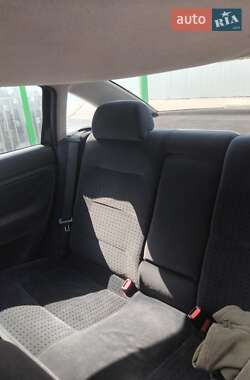 Седан Volkswagen Passat 1998 в 