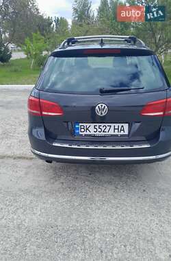 Універсал Volkswagen Passat 2013 в 