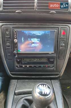 Седан Volkswagen Passat 2002 в 