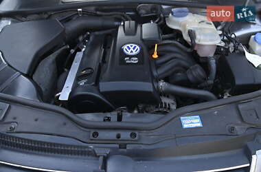 Седан Volkswagen Passat 2003 в 