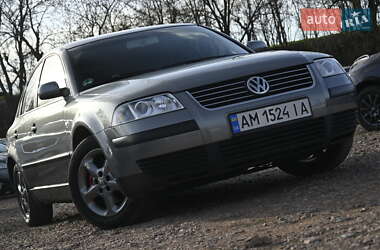 Седан Volkswagen Passat 2003 в Бердичеві