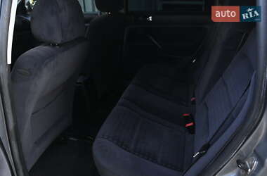 Седан Volkswagen Passat 2003 в 