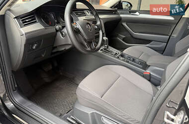 Седан Volkswagen Passat 2018 в 