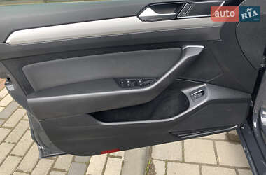 Универсал Volkswagen Passat 2019 в 