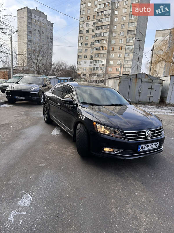 Седан Volkswagen Passat 2016 в Харкові