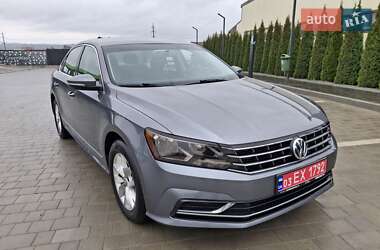 Седан Volkswagen Passat 2016 в 