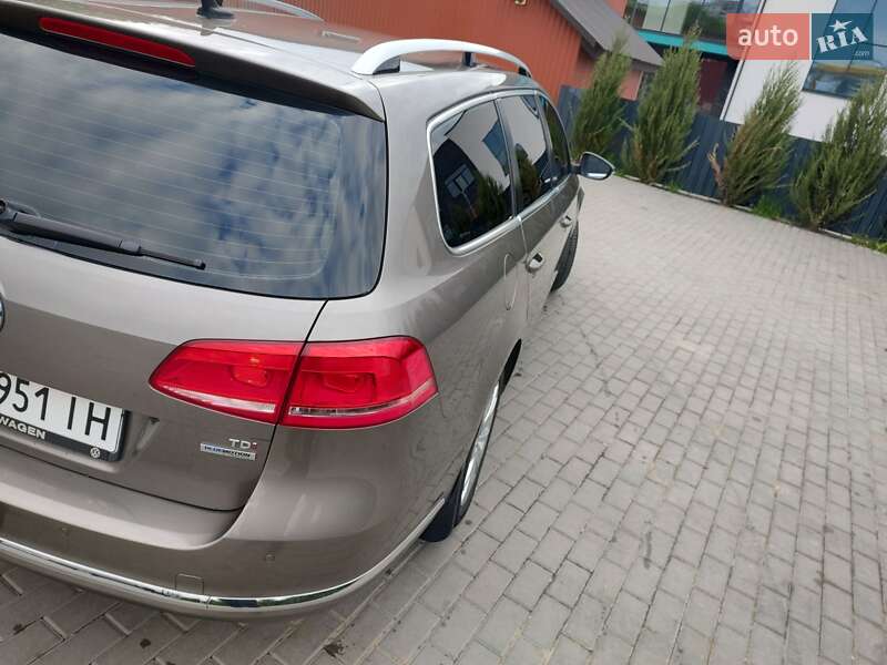 Универсал Volkswagen Passat 2011 в Ровно