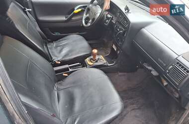 Седан Volkswagen Passat 1994 в Хмільнику