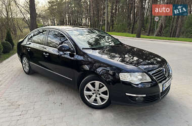 Седан Volkswagen Passat 2007 в Львове