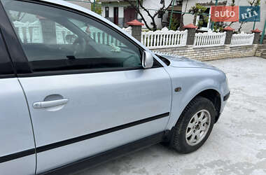 Седан Volkswagen Passat 1998 в 