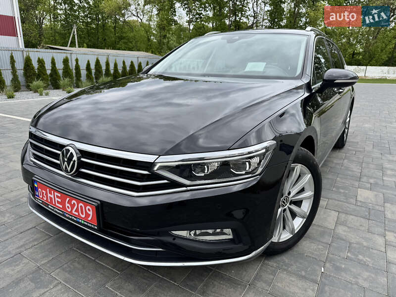 Універсал Volkswagen Passat 2021 в 