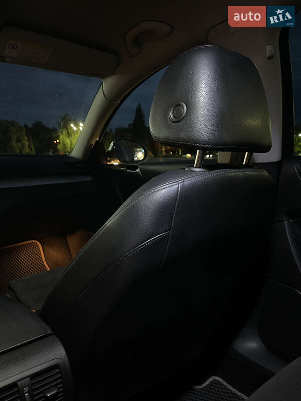 Универсал Volkswagen Passat 2010 в Кременчуге